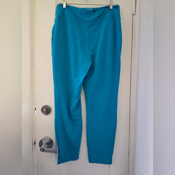 Jaanuu Women's Vibrant Blue Cropped Pants - Picture 7 of 11